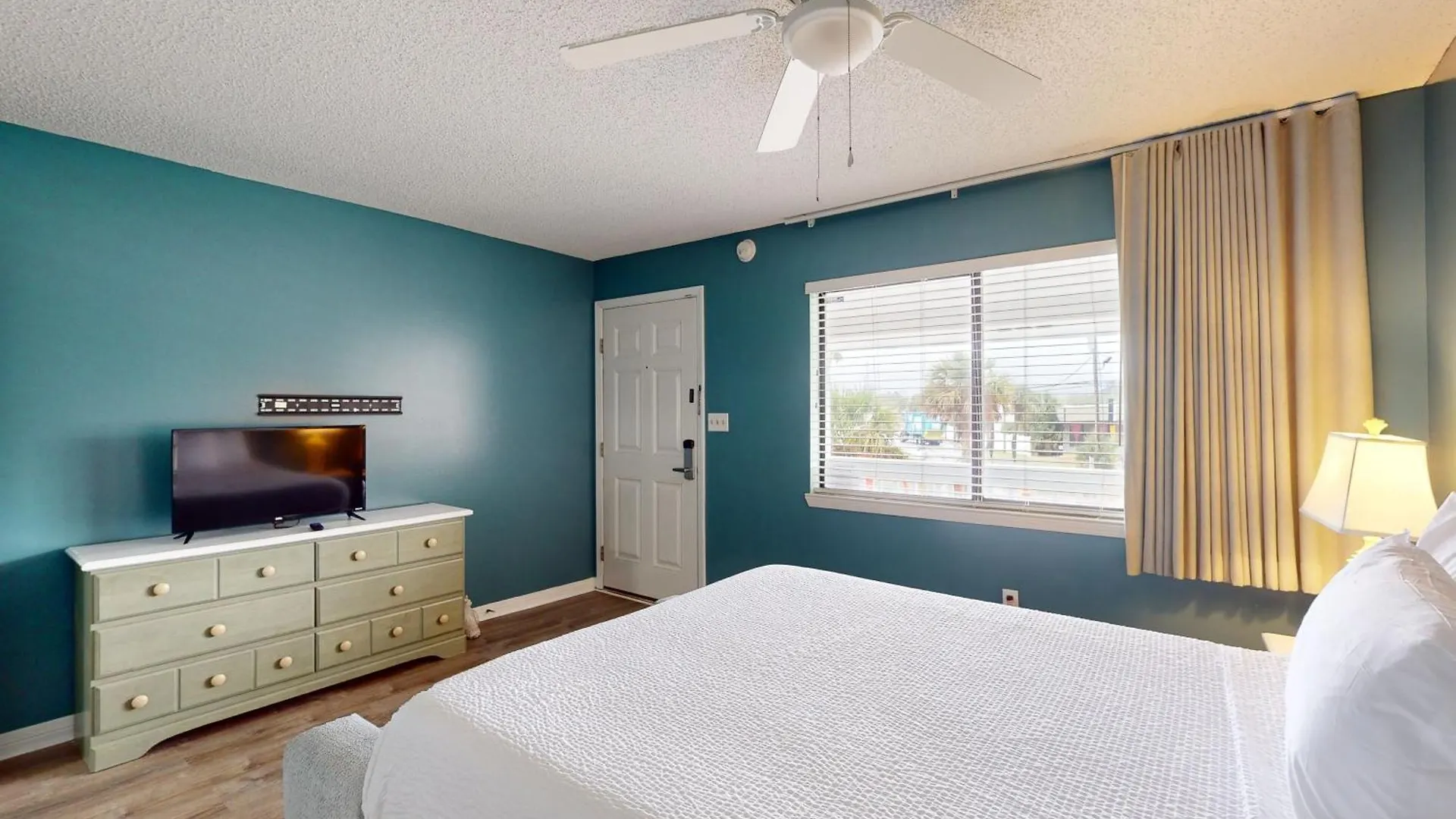 Front Beach Retreat C Panama City Beach